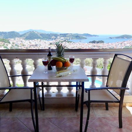 Blue Horizon Studios Skiathos Town Bagian luar foto