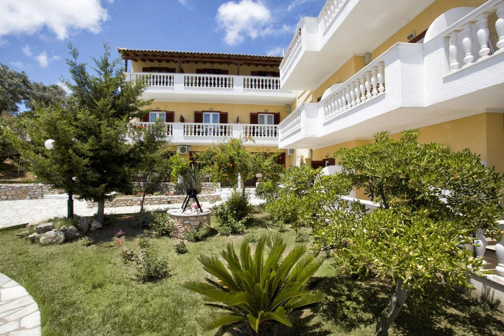 Blue Horizon Studios Skiathos Town Bagian luar foto