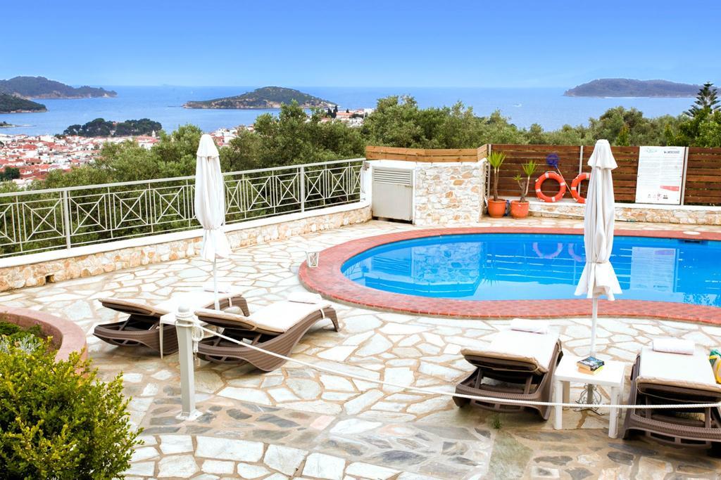 Blue Horizon Studios Skiathos Town Bagian luar foto