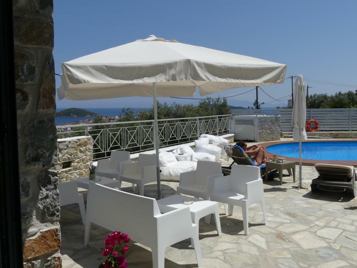 Blue Horizon Studios Skiathos Town Bagian luar foto