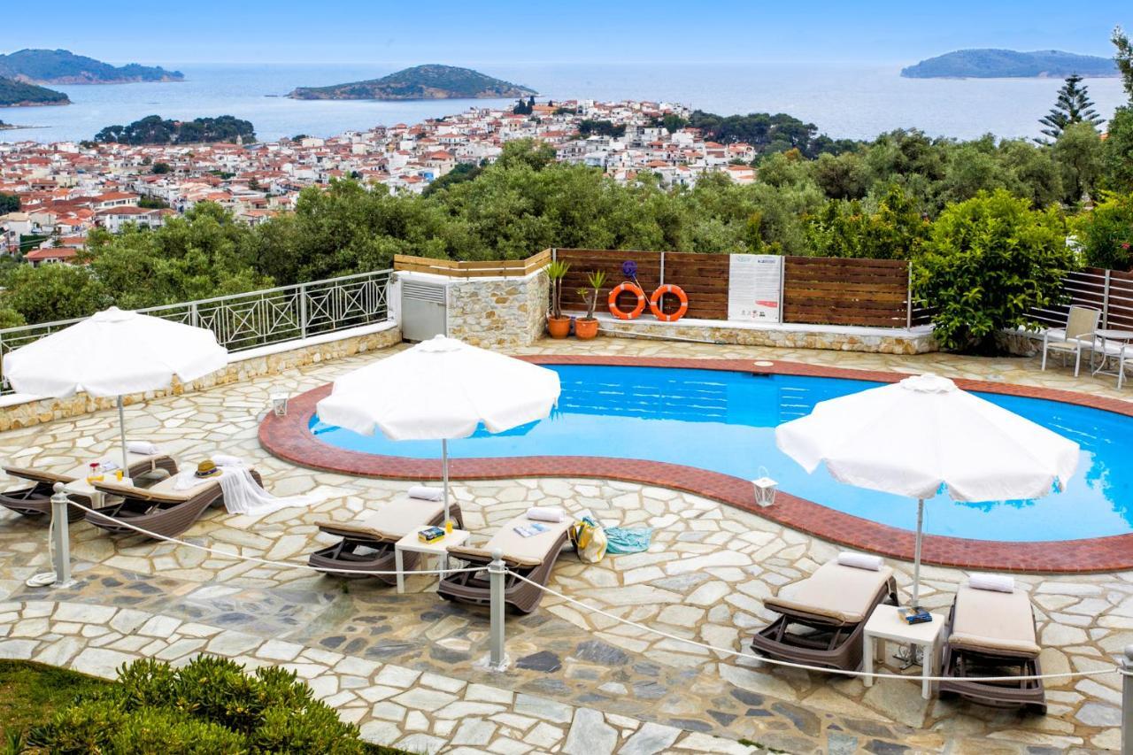 Blue Horizon Studios Skiathos Town Bagian luar foto